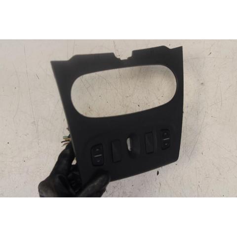 275009384R RENAULT Panel de revestimiento del salpicadero  disponible Vigo