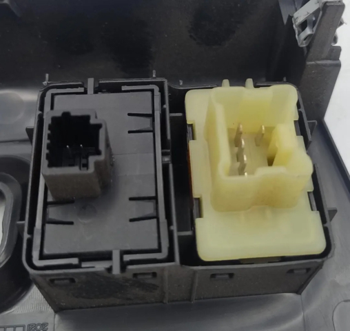 275009384R RENAULT Panel de revestimiento del salpicadero comprar Madrid