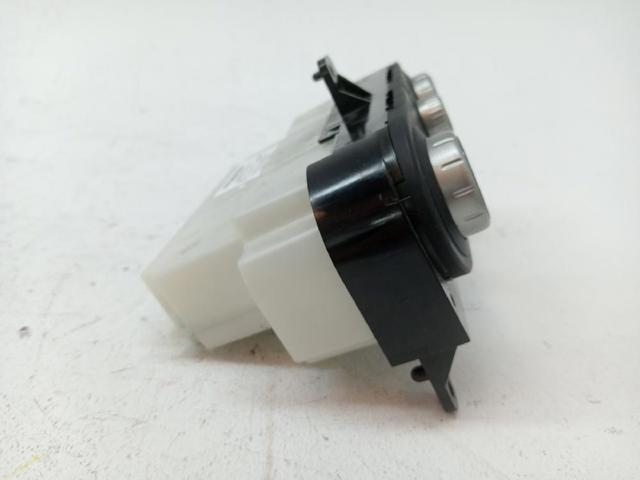NISSAN 27500JD40C Unidad de control aire acondicionado  en stock Valencia