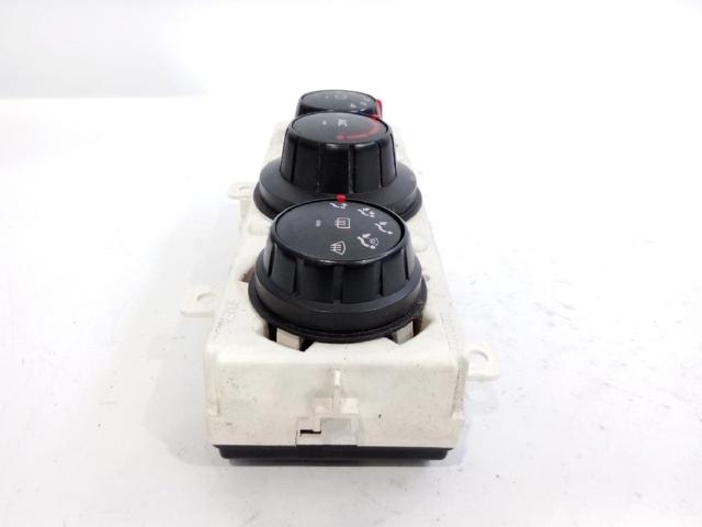 RENAULT 275100013R Módulo de modos de calefacción/aire acondicionado  disponible Lugo