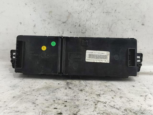 RENAULT 275100026R Unidad de control aire acondicionado  en stock Terrassa