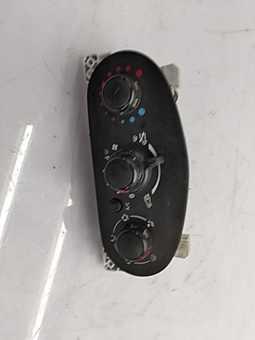Elemento de control aire acondicionado Renault DOKKER  desde 58,08 €