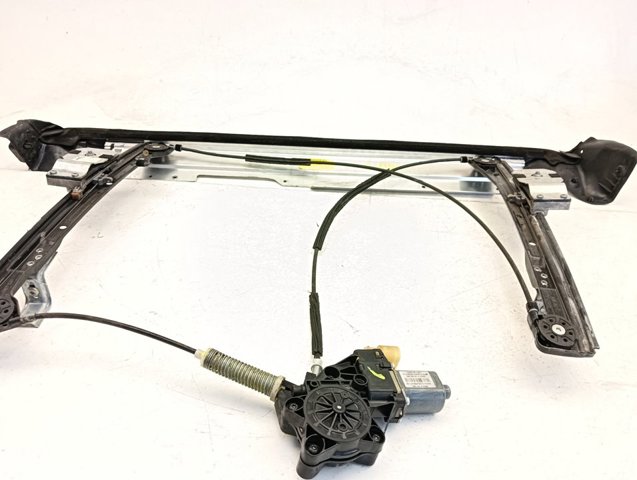 2757043 BMW