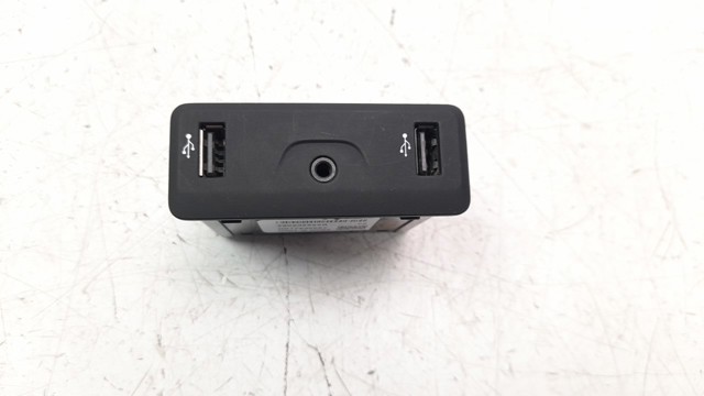 Concentrador USB 280236599R Renault (RVI)