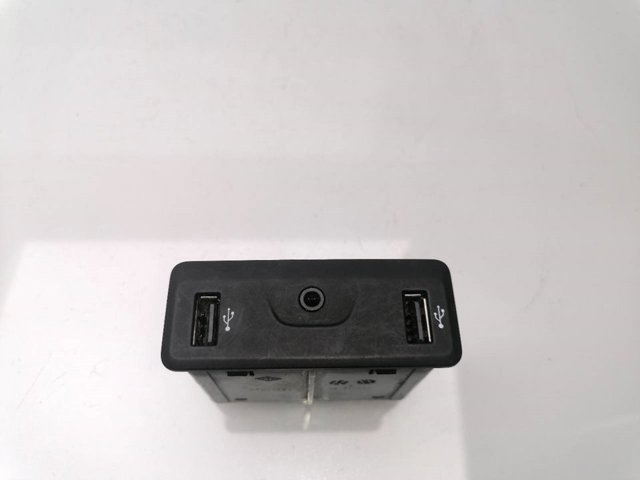 Concentrador USB 280236599R Renault (RVI)