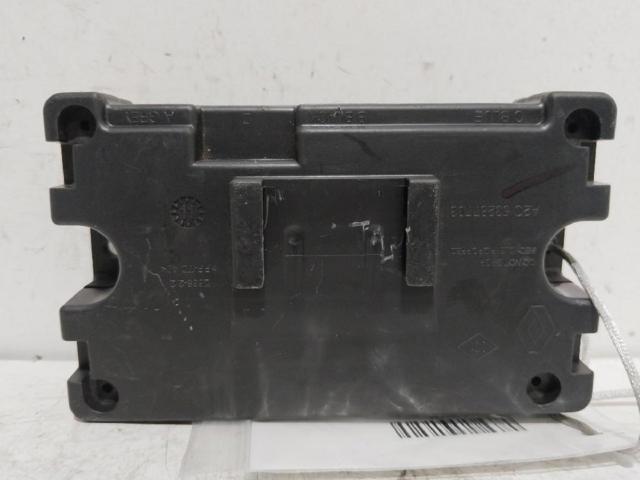 280246043R Unidad de control multimedia  en stock Granada
