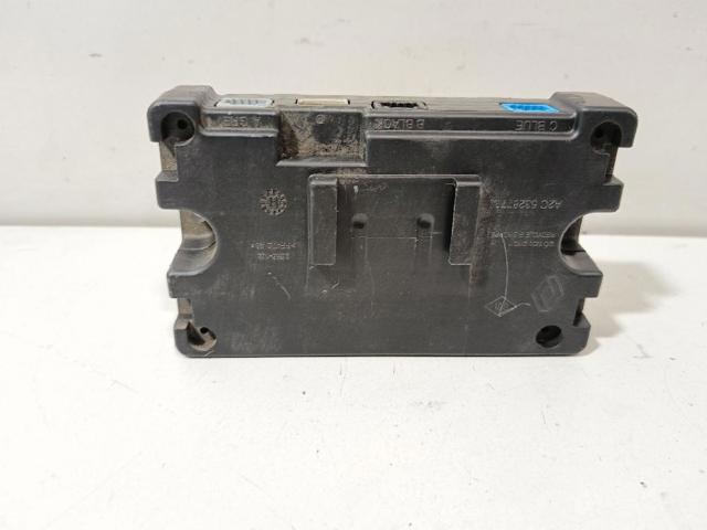 280246043R Unidad de control multimedia comprar Almería