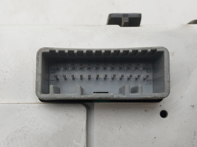 280348139R RENAULT Pantalla comprar Bilbao