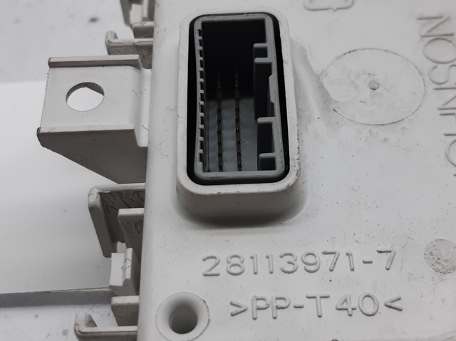 280380655R Unidad de control de navegación  en stock Sabadell