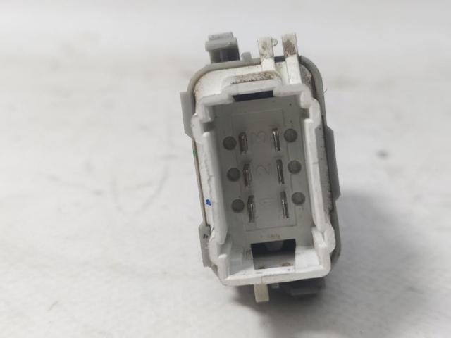 28082 RENAULT Módulo de control del elevalunas trasero derecho  disponible Vigo