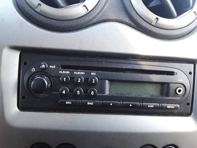 Radio (radio AM/FM) 281112231R Renault (RVI)