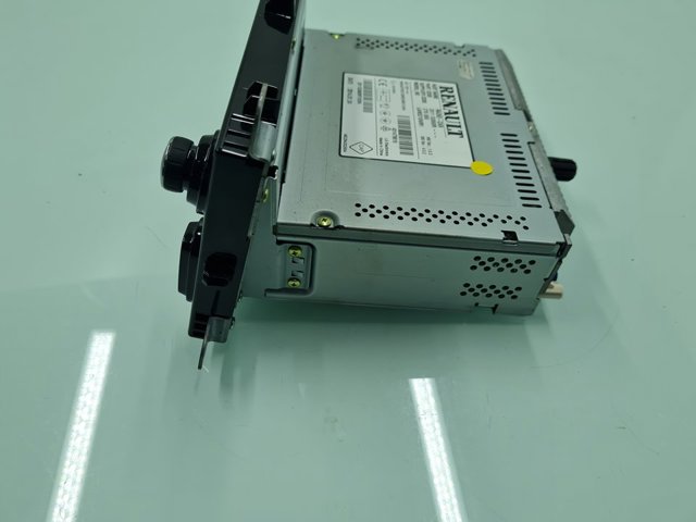 281153868R RENAULT Pantalla  en stock Huelva