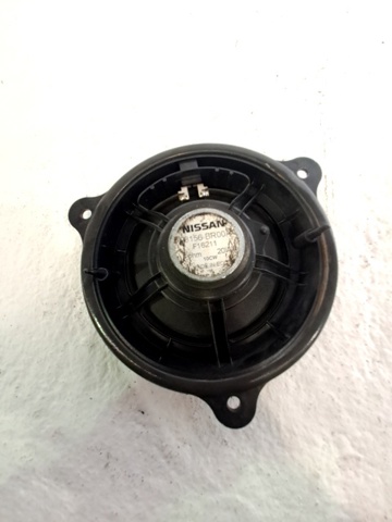 28156BR00A NISSAN Altavoz de la puerta delantera comprar Alcalá