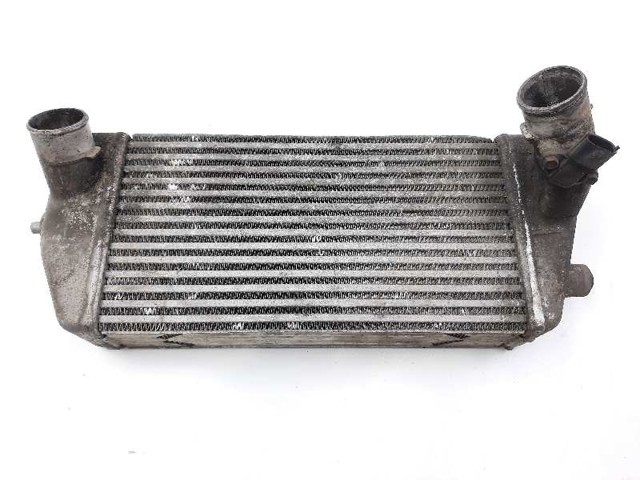 Radiador de intercooler KIA Carnival III (2005-2015)