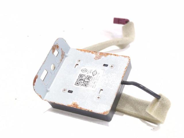 282120588R Renault (RVI)