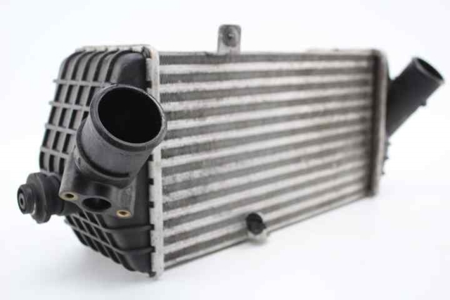 282712A740 HYUNDAI Intercooler  en stock Córdoba