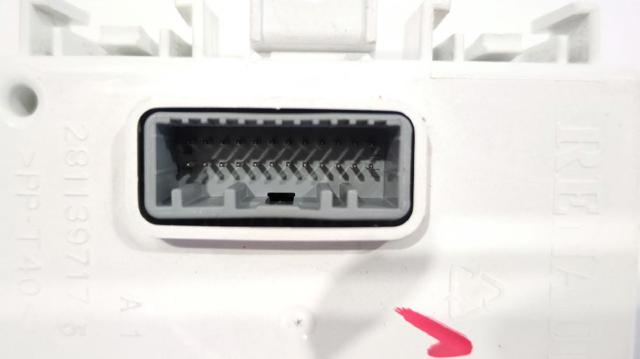 283467680R Unidad de control multimedia comprar Sevilla