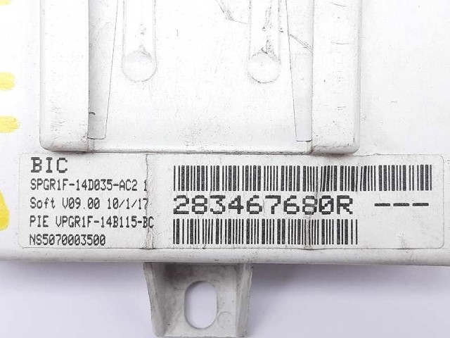 RENAULT 283467680R Unidad de control multimedia  disponible España