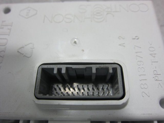 RENAULT 283467937R Unidad de control multimedia comprar Tarragona
