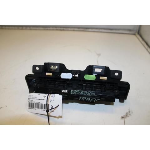 RENAULT 283E81404R  en stock Salamanca