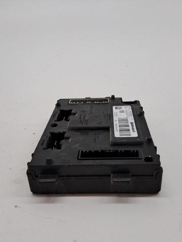 284B10447R RENAULT Caja de fusibles  comprar en Lleida