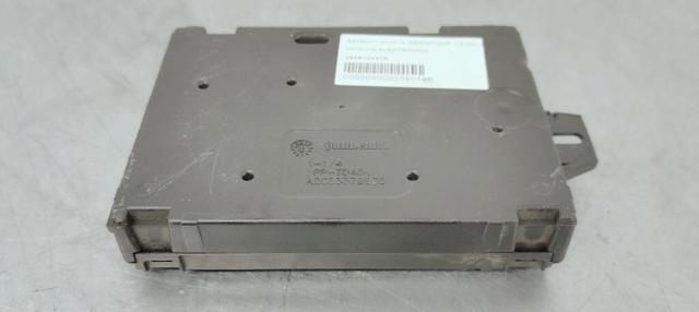 284B10447R RENAULT Caja de fusibles comprar Madrid
