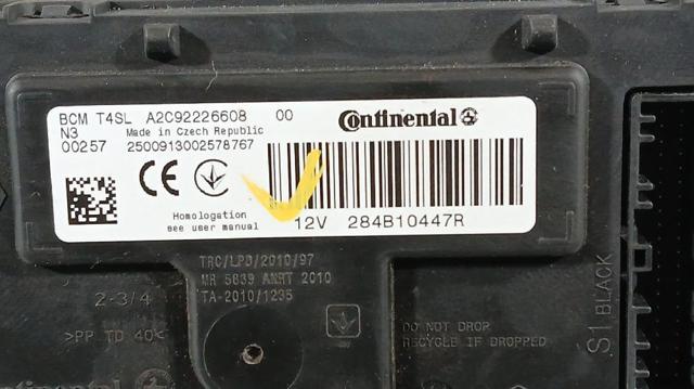 284B10447R Caja de fusibles  disponible Utrera