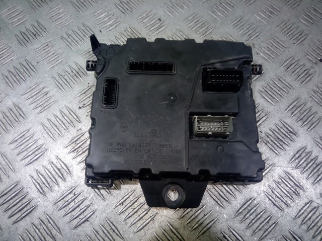 284B15323R Mercedes
