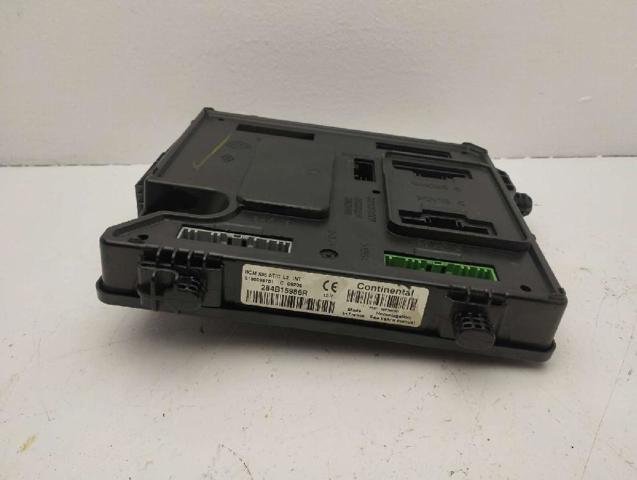 284B15986R RENAULT Módulo de confort  en stock Huelva