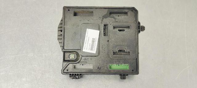284B17882R RENAULT Caja de fusibles  comprar en Jaén