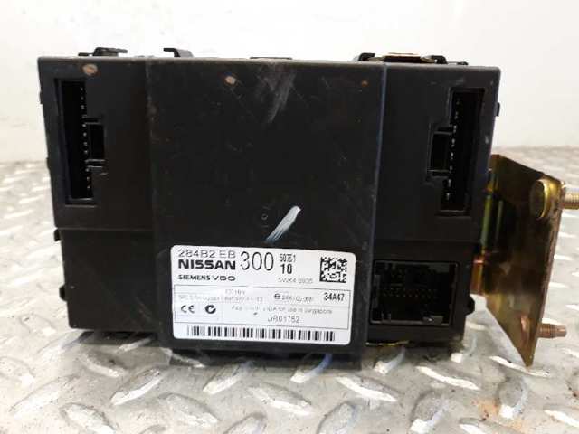 284B2EB300 NISSAN  en stock Gandía