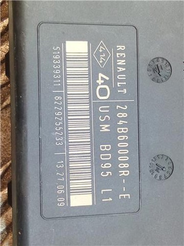284B60008R RENAULT Caja de fusibles  comprar en Oviedo