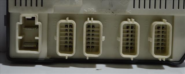 284B60008R Caja de fusibles  disponible Utrera