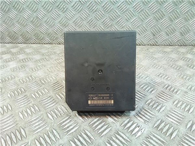 284B60008R RENAULT Caja de fusibles  comprar en Oviedo