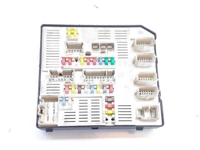 284B60008R Caja de fusibles comprar Girona