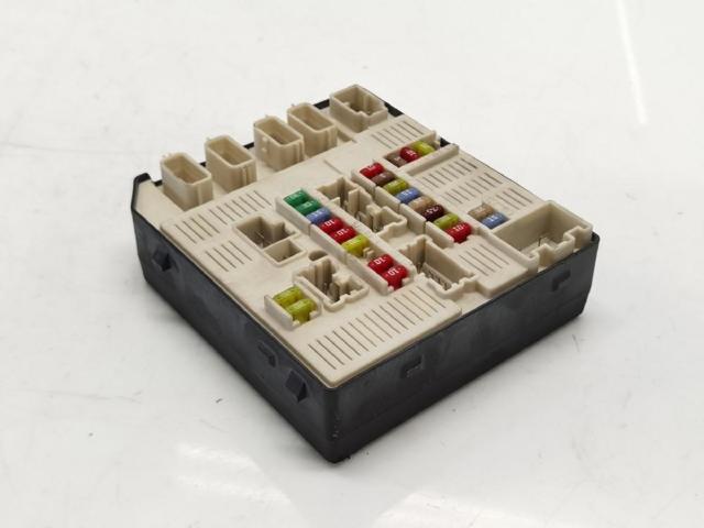 RENAULT 284B60008R Caja de fusibles  comprar en Murcia