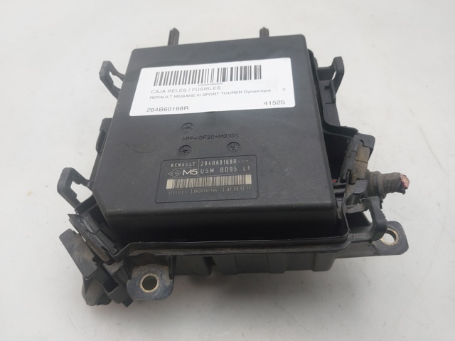 RENAULT 284B60168R Caja de fusibles  en stock Salamanca