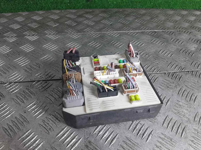 284B60168R Caja de fusibles  comprar en Reus