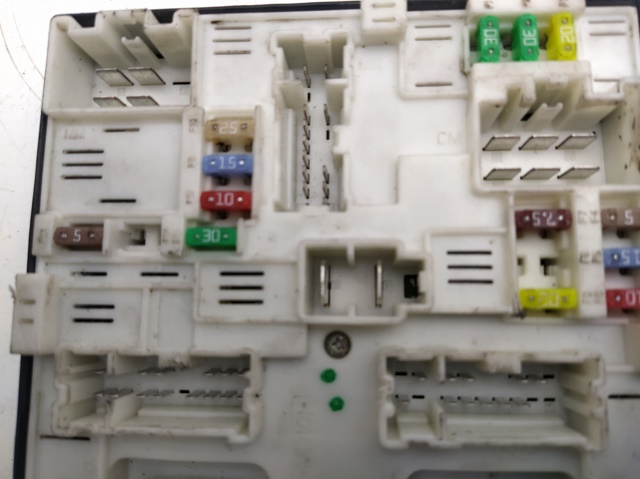 RENAULT 284B62069R Caja de fusibles  disponible Lugo