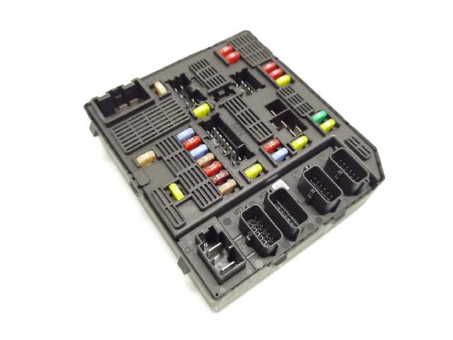 284B62342R Caja de fusibles  comprar en Reus