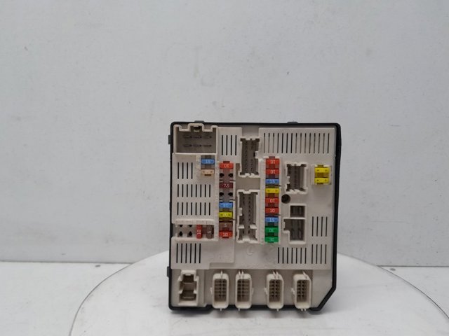 284B66052R Caja de fusibles  comprar en Reus