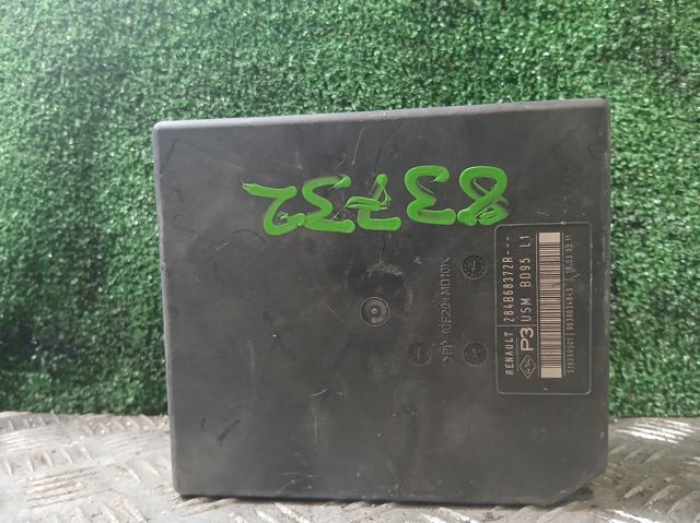 RENAULT 284B68372R  en stock Salamanca