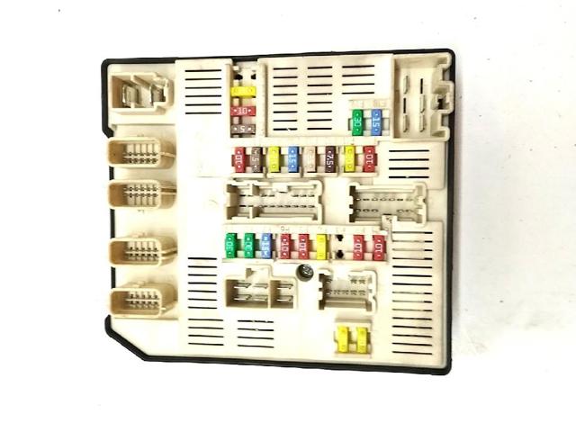 RENAULT 284B68372R  en stock Salamanca