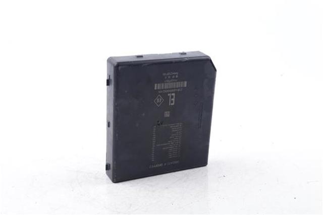 284B69501R RENAULT Caja de fusibles  en stock Gandía