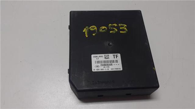 Caja de fusibles Renault Scenic 3 JZ0, JZ1