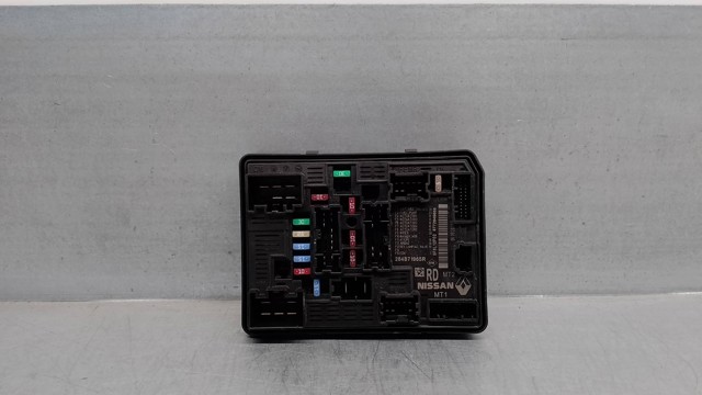 Comprar Caja reles Sandero III 