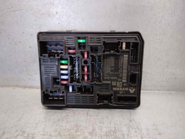 Caja de relés y fusibles Dacia Sandero III (2021-2026)
