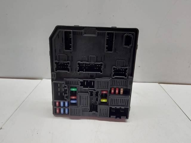 284B75NA1A NISSAN  disponible Vigo