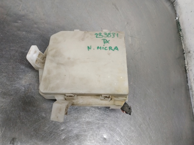 Caja de fusibles 284B7AX61A Nissan