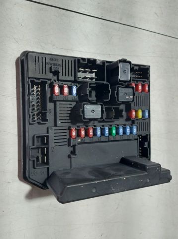 284B7JD000 Caja de fusibles comprar Almería